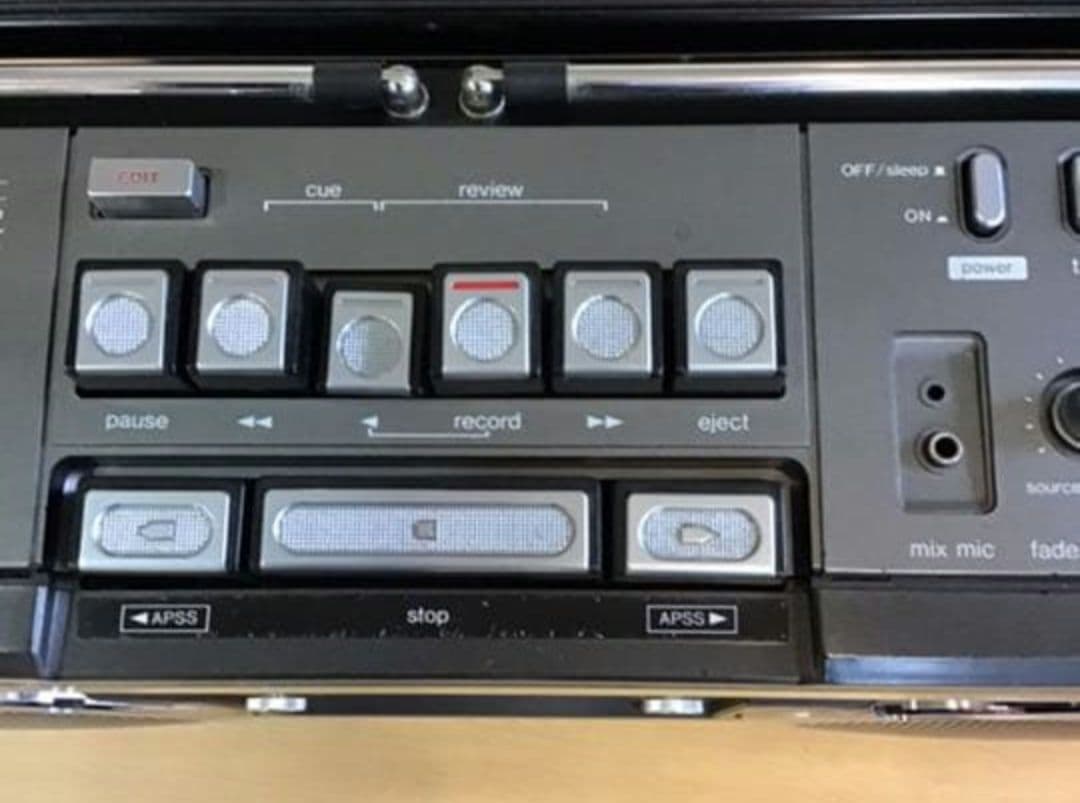 シャープ　ラジカセ　303SB