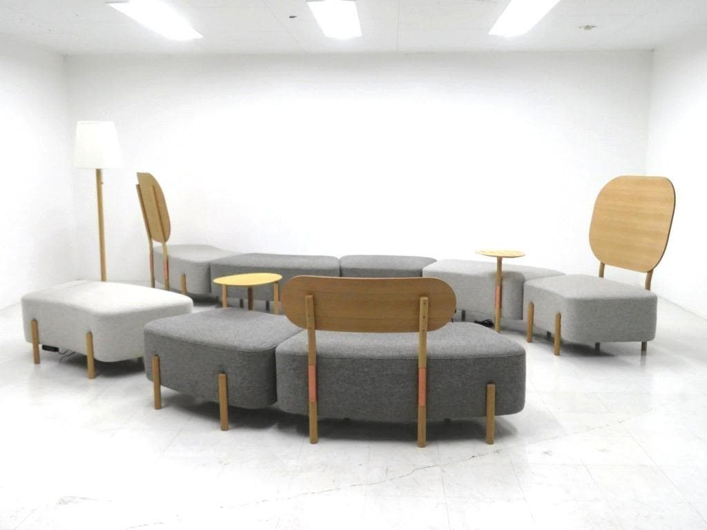 展示品　カリモク　ドラドラ　北欧　オーク材　ソファ サイドテーブル付き　店舗什器