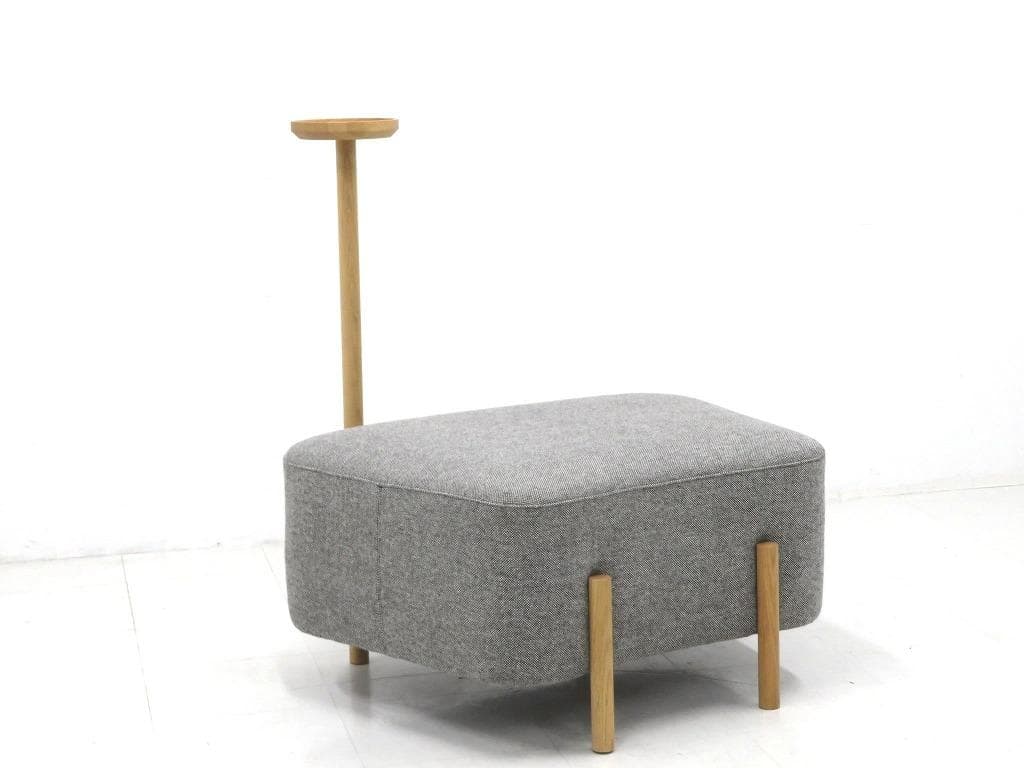 展示品　カリモク　ドラドラ　北欧　オーク材　ソファ サイドテーブル付き　店舗什器