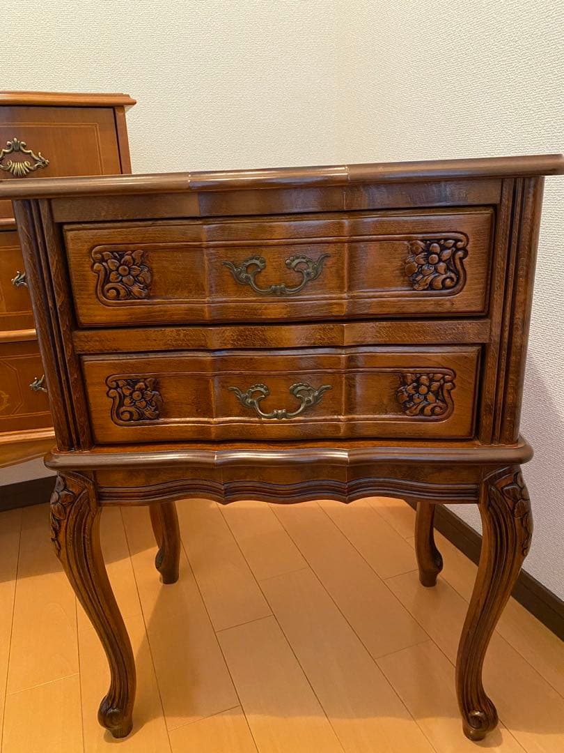 猫脚　美品　ブラウン木製キャビネット