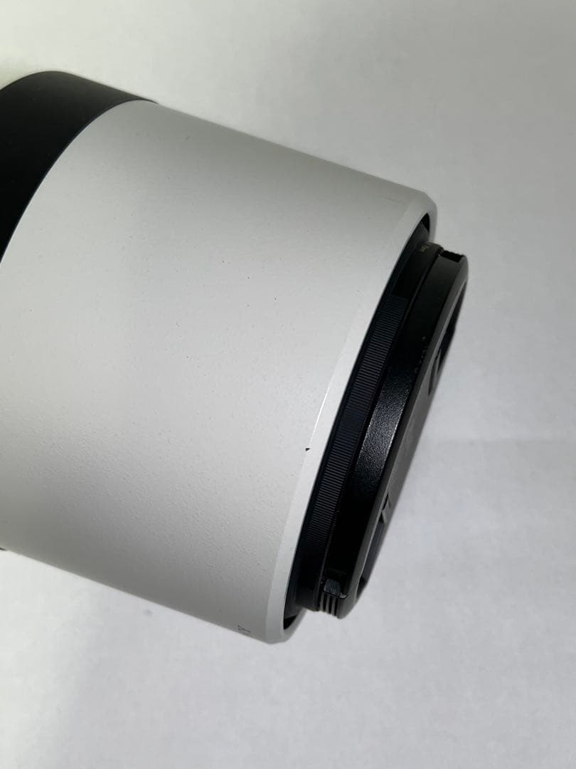 SONY FE 200-600mm F5.6-6.3 G OSSレンズフット付き