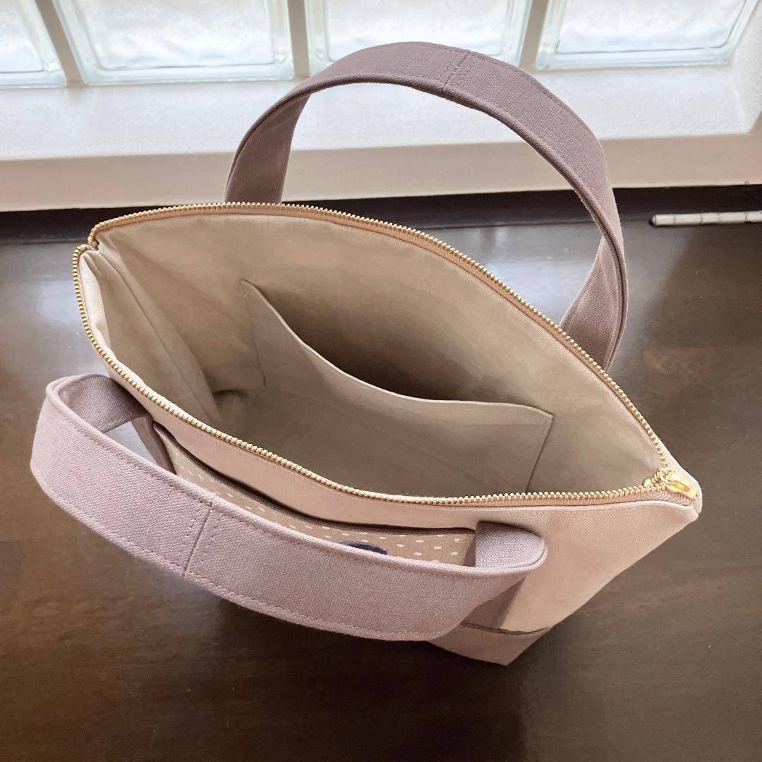 新作✦クロスステッチ❤︎ファスナーバッグ　ハンドメイド サモイロフ