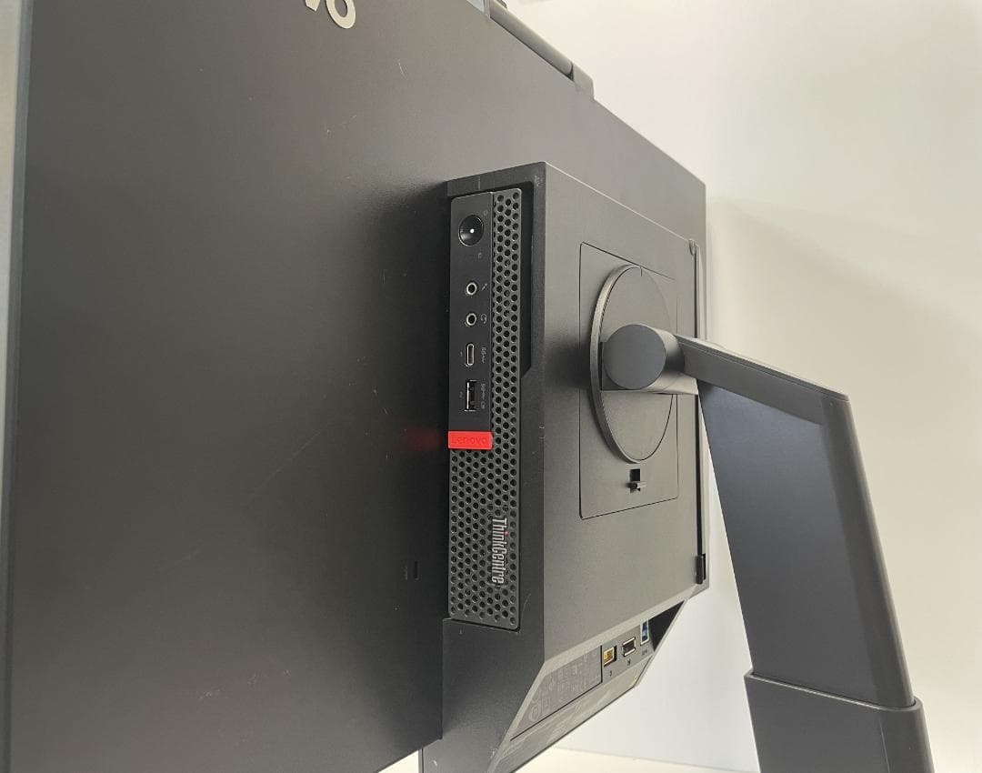 レノボ　デスクトップPC i5九世代+モニターセット(キーボード、マウス付き）