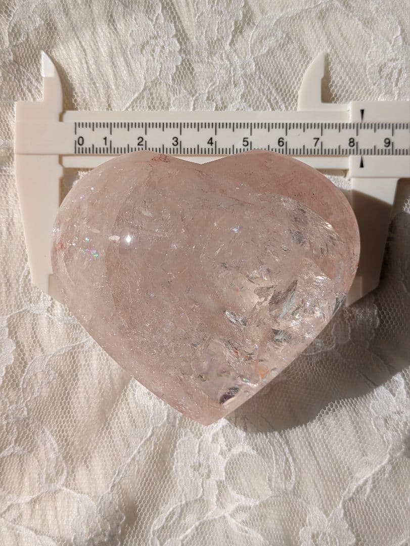 ♡ピンクアゼツライト（通称） 濃ピンク　クリアクォーツ♡　ぷっくりハート