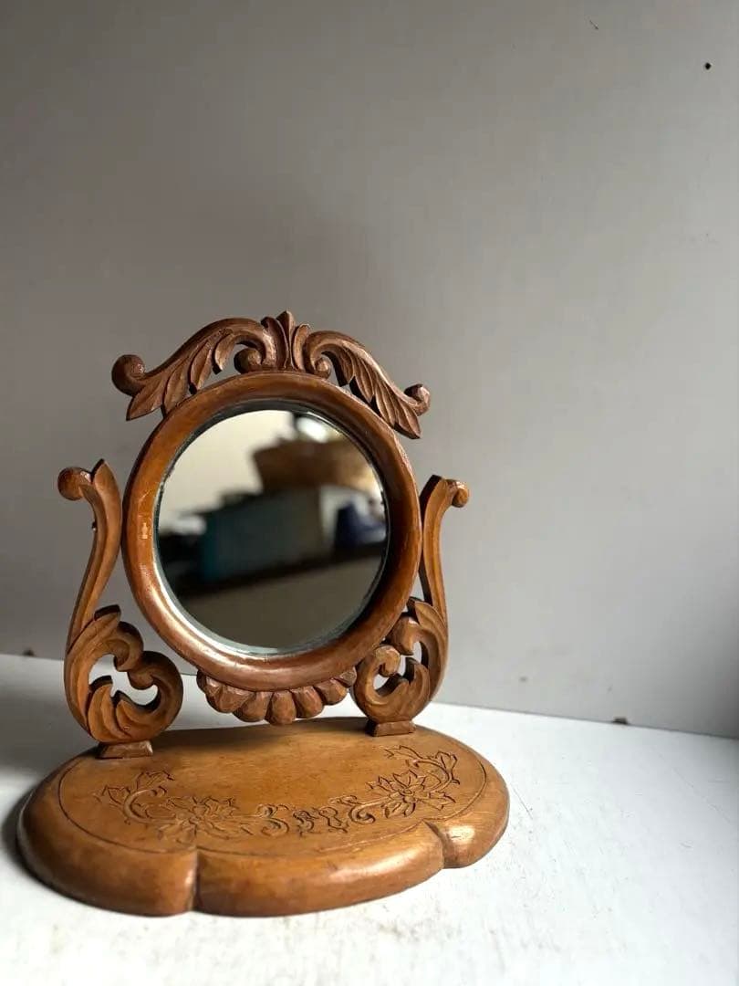 684 フランスアンティーク 木彫が美しい卓上鏡 鏡台 ミラー 蚤の市購入 パリ