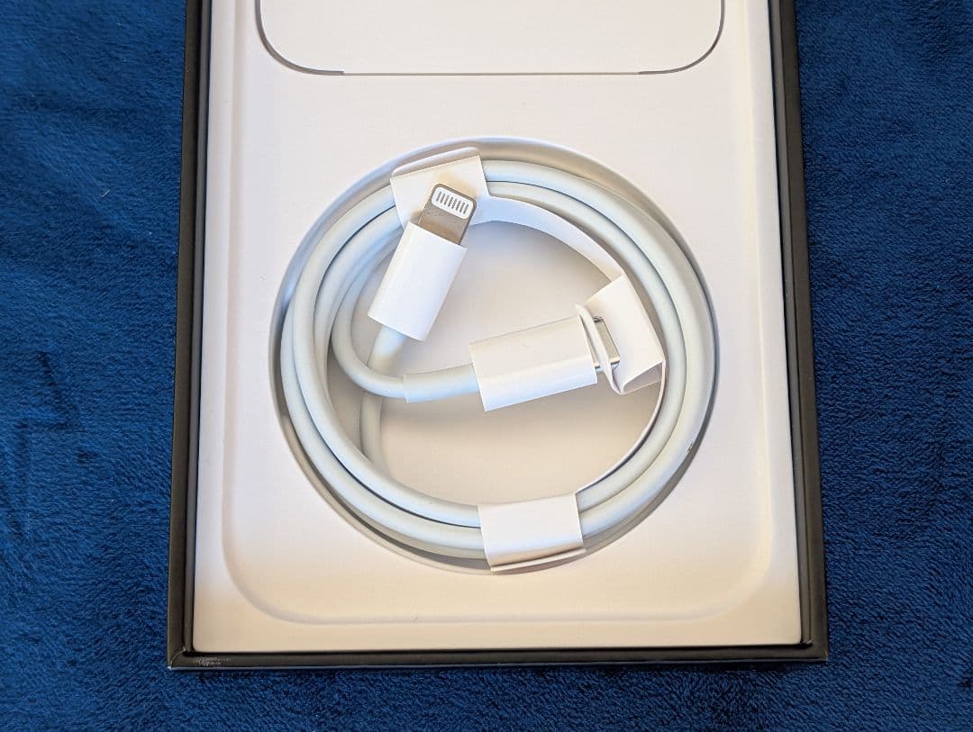 Apple iPhone13pro ゴールド　256GB モデル:A2636