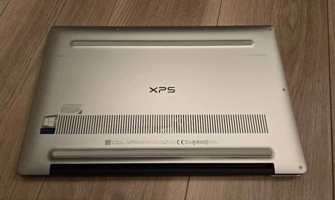 【極美品】DELL XPS 13 7390 i7/メモリ16GB/バッテリ極良好