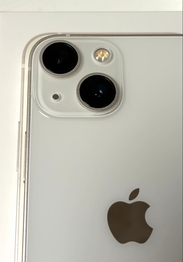 【美品】Apple iPhone 13 128GB スターライト