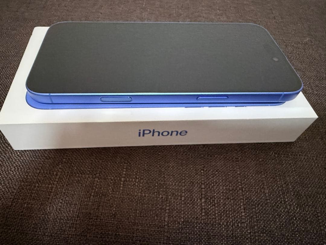 iPhone16puls 128GB ウルトラマリン　充電ケーブルガラスフィルム