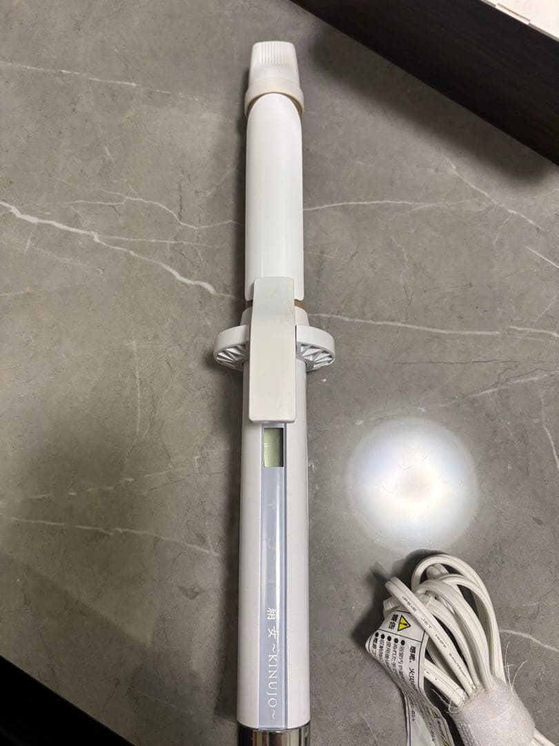 【値下げ中】絹女 KINUJO コテ 28mm