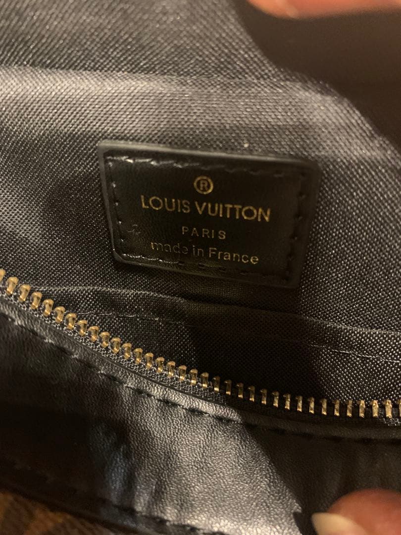 LOUIS VUITTON ルイヴィトン サントンジュ ショルダーバッグ
