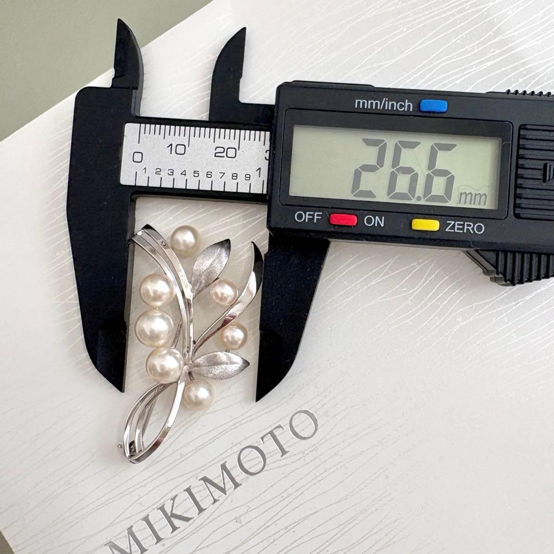 美品✨MIKIMOTO ブローチ あこや真珠 7珠 リーフM刻印 シルバー