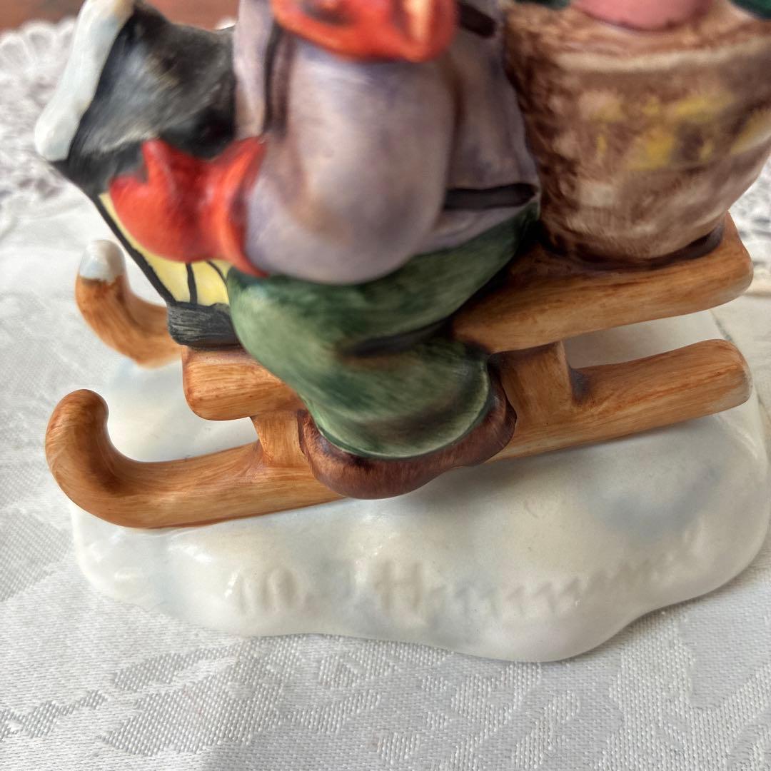 フンメル人形　「クリスマスに乗る」ドイツ・ゲーベル