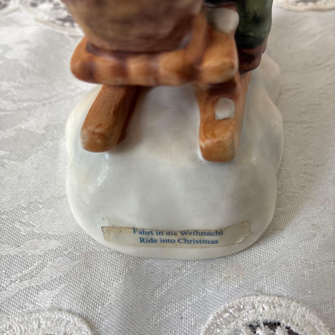 フンメル人形　「クリスマスに乗る」ドイツ・ゲーベル