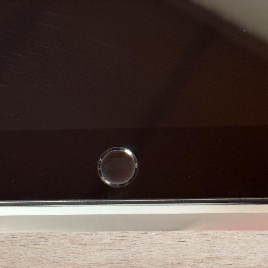 iPad 第8世代 32GB スペースグレー Wi-Fi + Cellular