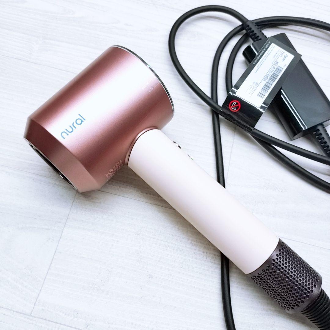 ほぼ未使用☺️最新モデル ダイソン ドライヤー HD16 Dyson