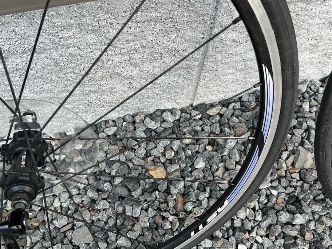 【Shimano】WH-RS11 ホイール ロードバイク　タイヤセット