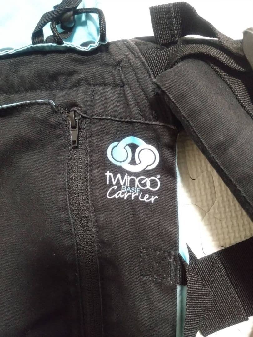 twingo Base Carrier 　ツインゴー　双子用抱っこ紐