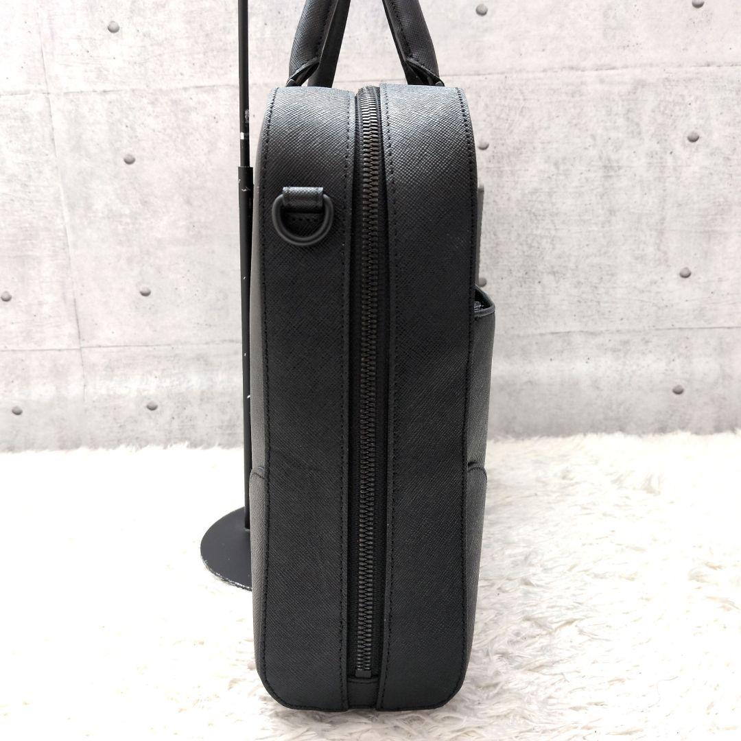 【現行 極美品】ペッレモルビダ　ca15　オールブラック　ブリーフバッグ　黒