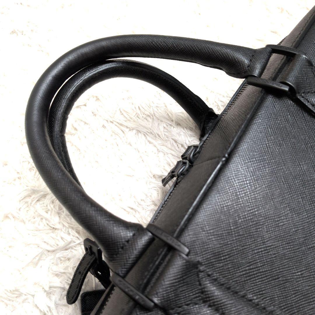 【現行 極美品】ペッレモルビダ　ca15　オールブラック　ブリーフバッグ　黒