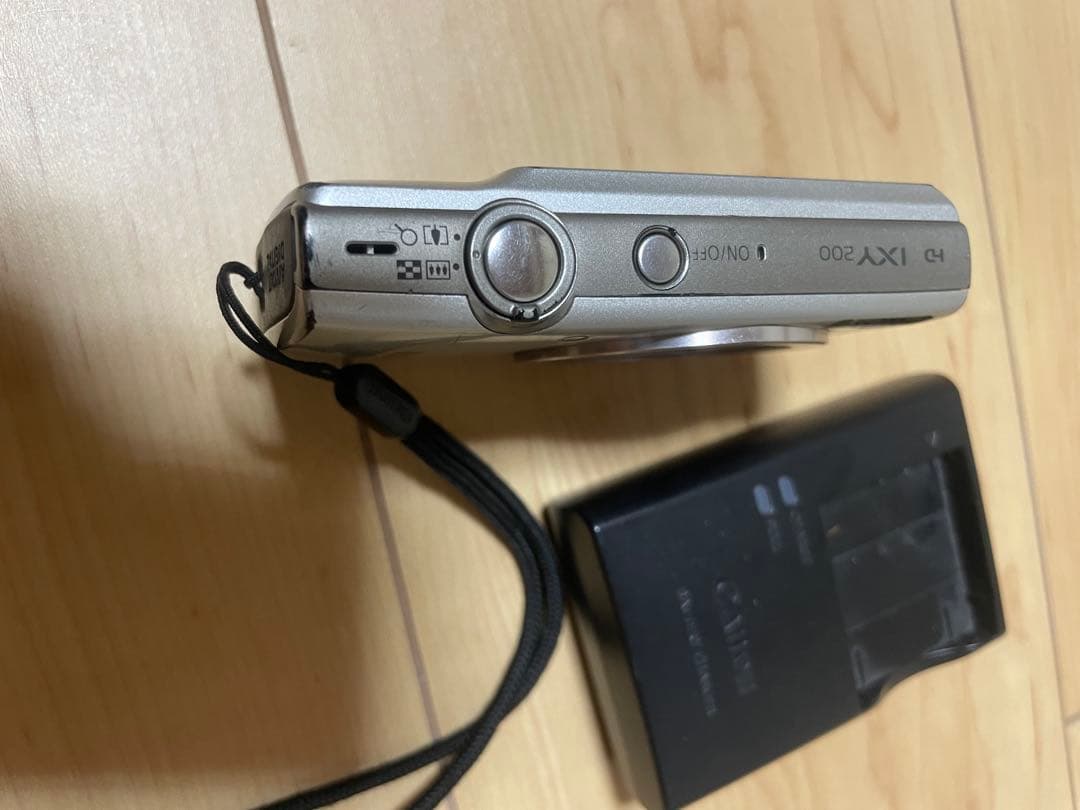 デジタルカメラ　Canon IXY PC2333