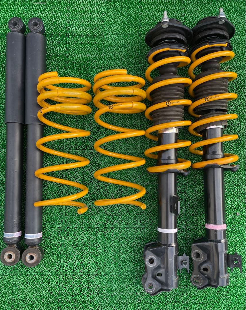 ルーミー（M900A）D-SPORT A-SPECスプリング&純正ショックセット