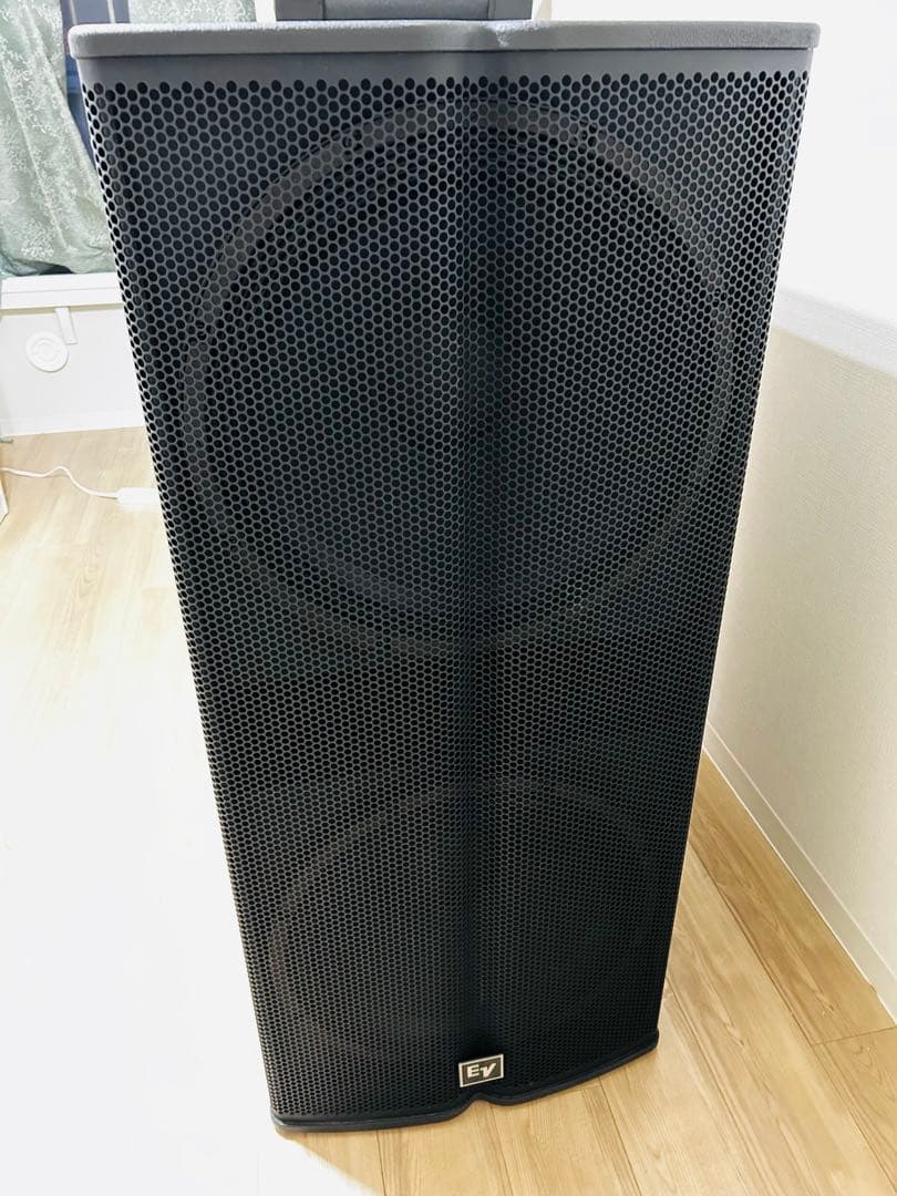 Electro Voice TX2181 デュアル18″パッシブサブウーファー