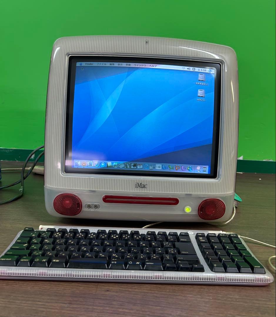 レアな商品The iMac G3 (Slot Loading)