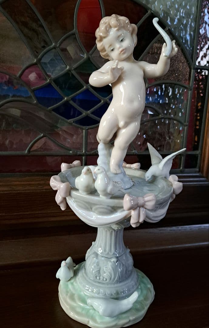 リヤドロ　LLADRO 「愛の泉」#6458