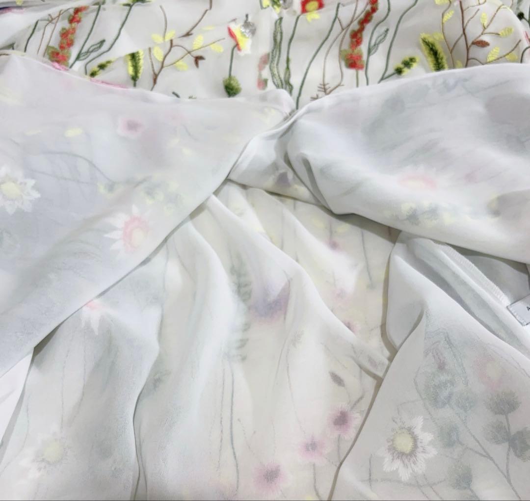 極美品　英国王室御用達オースチンリード AUSTIN REED 花柄総刺繍ワンピ