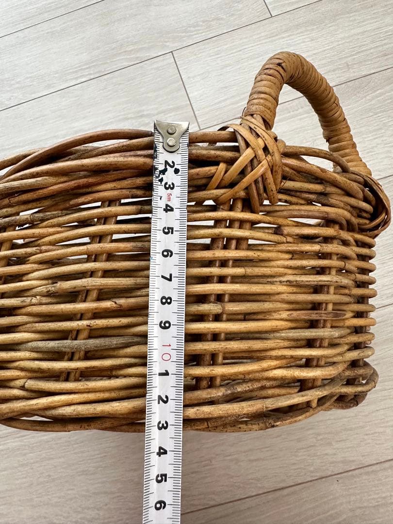 アンティークかごカゴ　バスケット　ヴィンテージ　ナチュラル　インテリア
