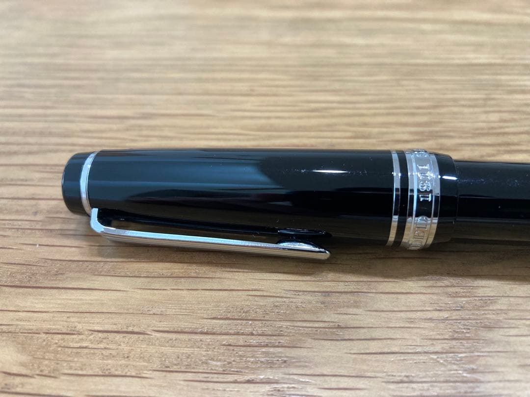 【再値下げ】SAILOR（セーラー万年筆） プロフェッショナルギア 銀 太字