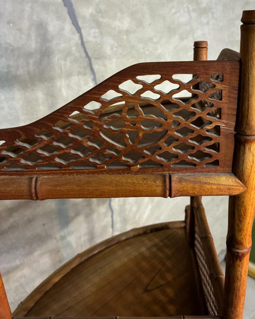 【極美品】高級唐木家具 欅（ケヤキ）コーナーラック 竹節彫り 透かし彫り 飾り棚