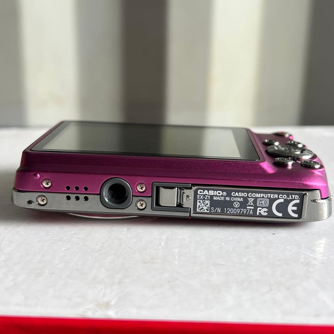 E19美品✨CASIO EXILIM EX-Z1 ピンク コンパクトカメラ