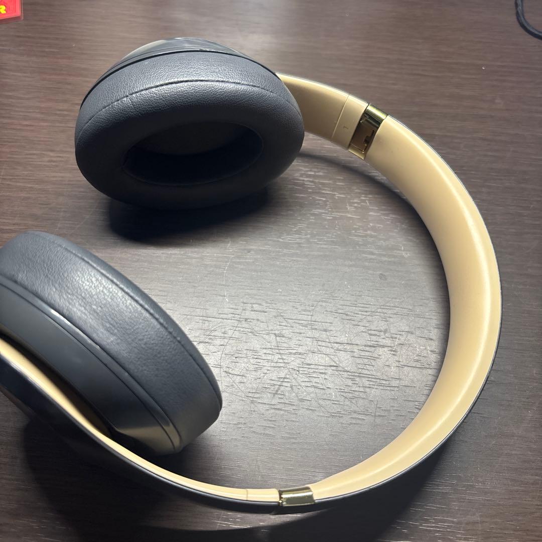 ヘッドホン beats studio3