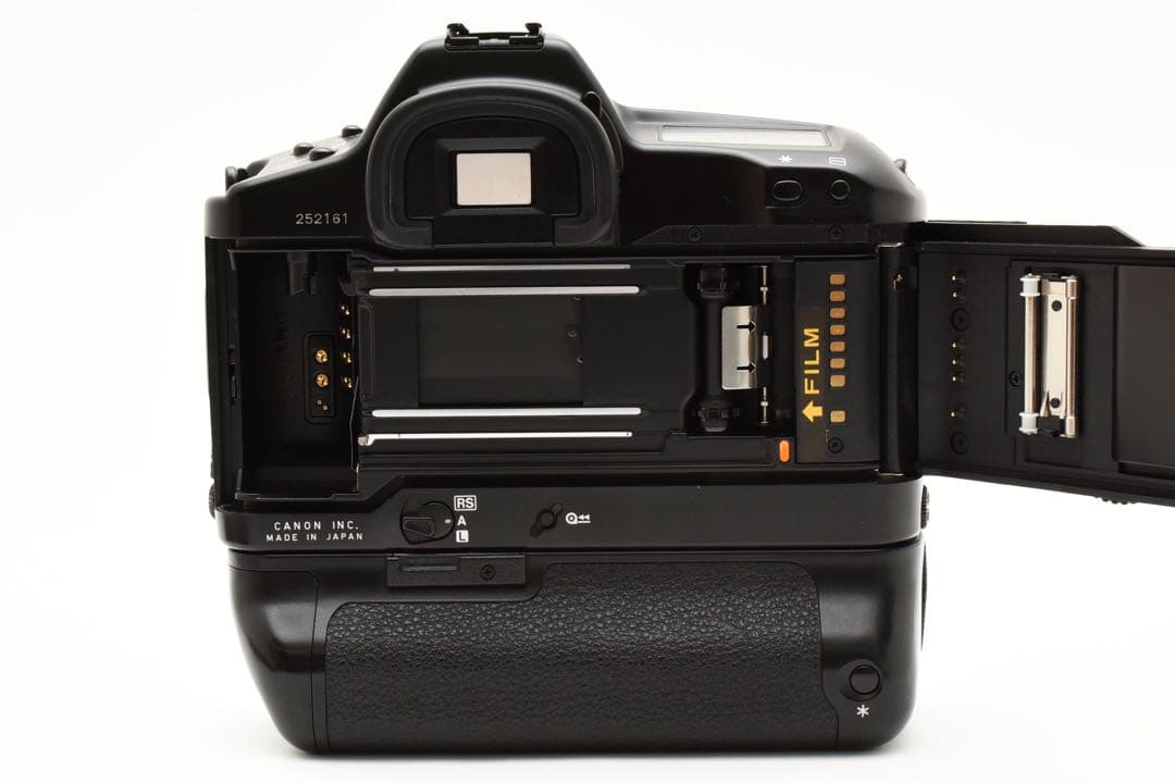完動品　Canon EOS-1N RS フィルム 一眼レフカメラ　キャノン