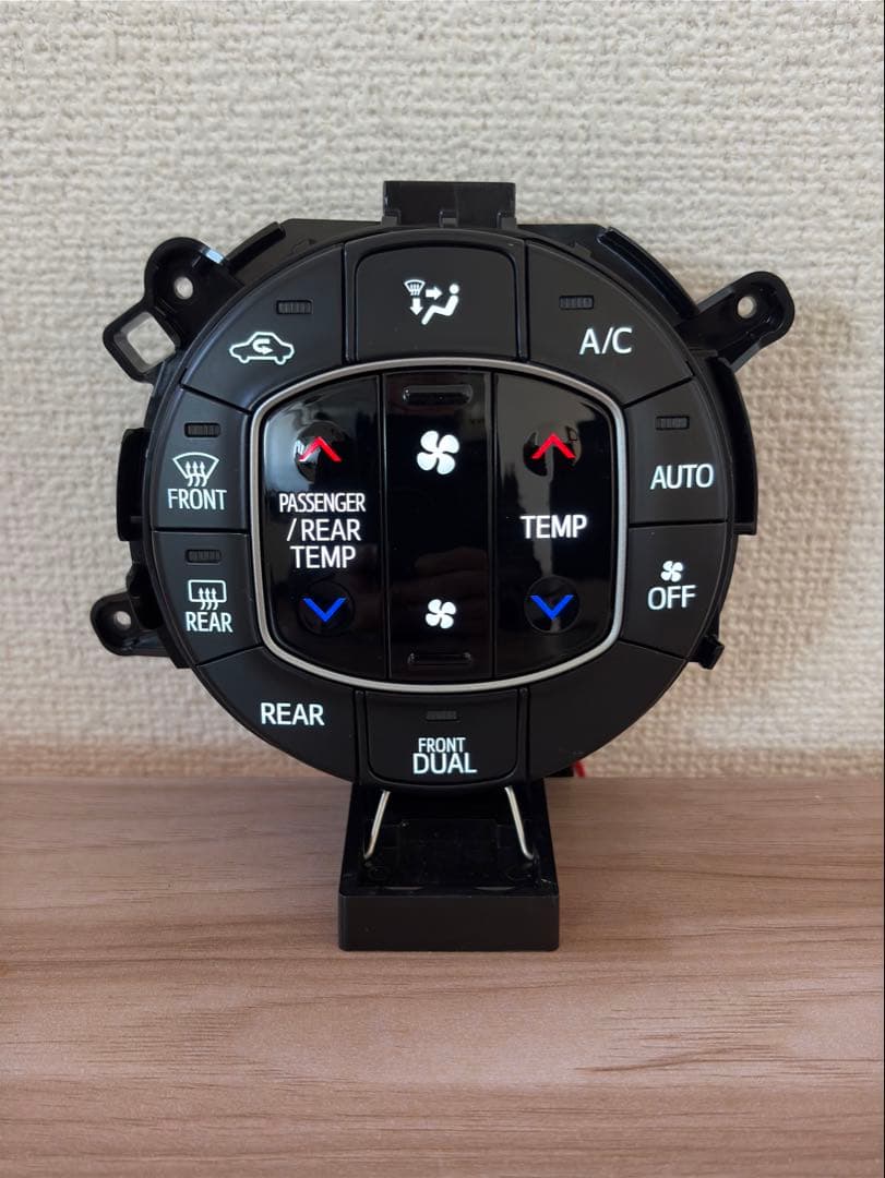 80ヴォクシー　ノア　エスクァイア エアコンパネル LED 打ち替え完成品