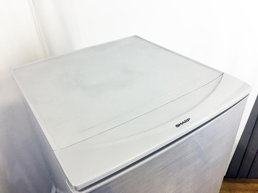 30日迄！送料無料★SHARP 137L 2ドア冷蔵庫【SJ-14Y-S】