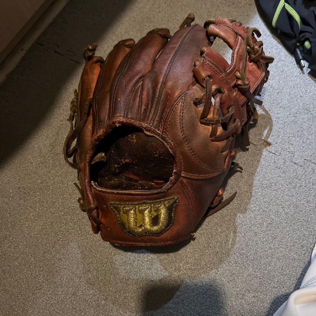 ウィルソン硬式内野手用グローブ
