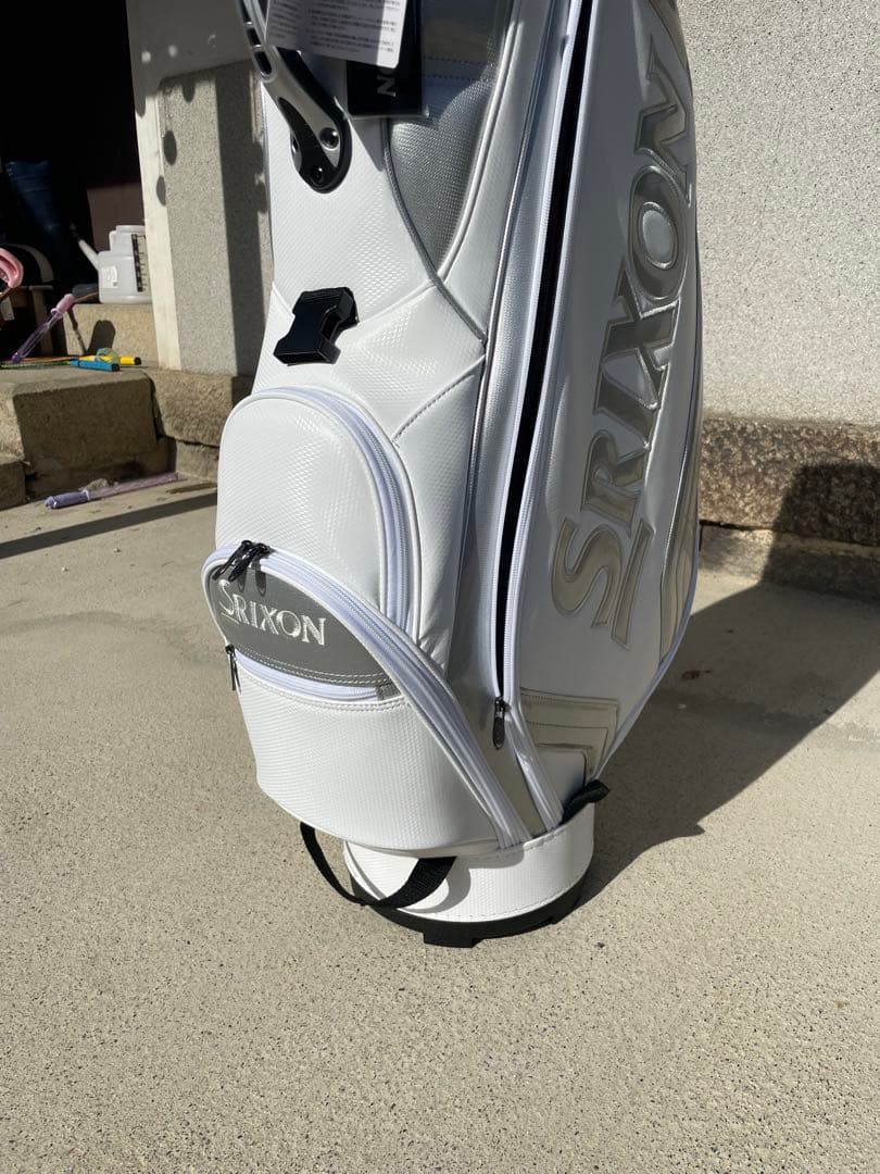 【連休期間割引中】【新品・未使用】 SRIXON ゴルフバッグ・キャディバッグ