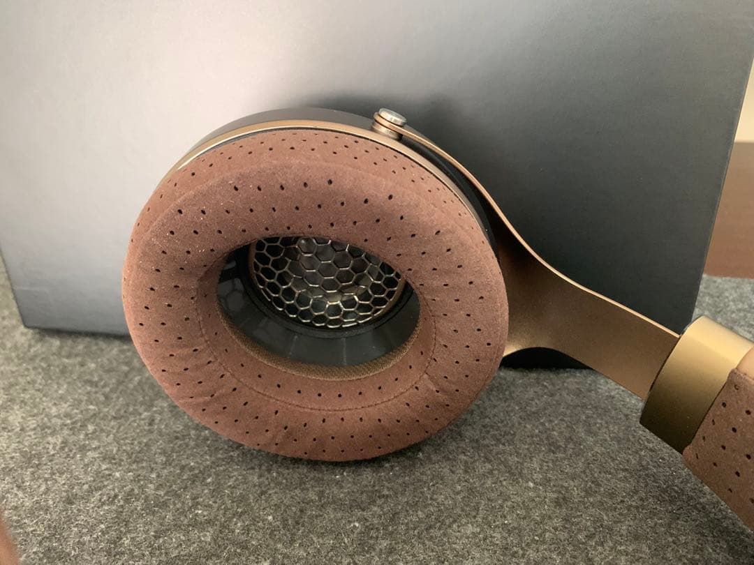 FOCAL CLEAR MG フォーカル