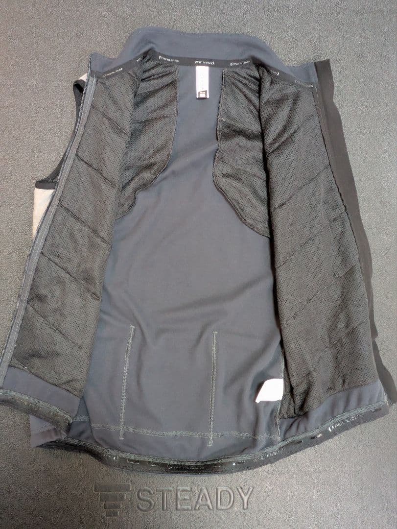 パールイズミ　キルト ベスト　Mサイズ