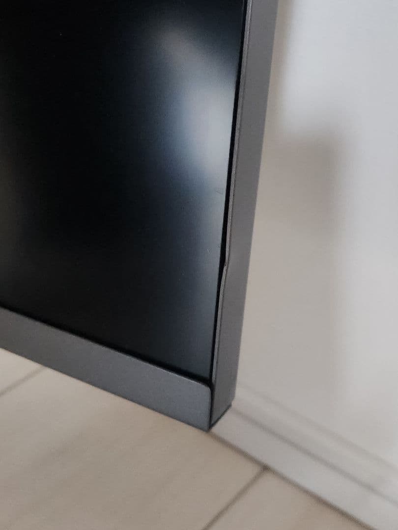 32インチ WQHD 165Hz 金属筐体 IPS 広色域 縦回転 スピーカー