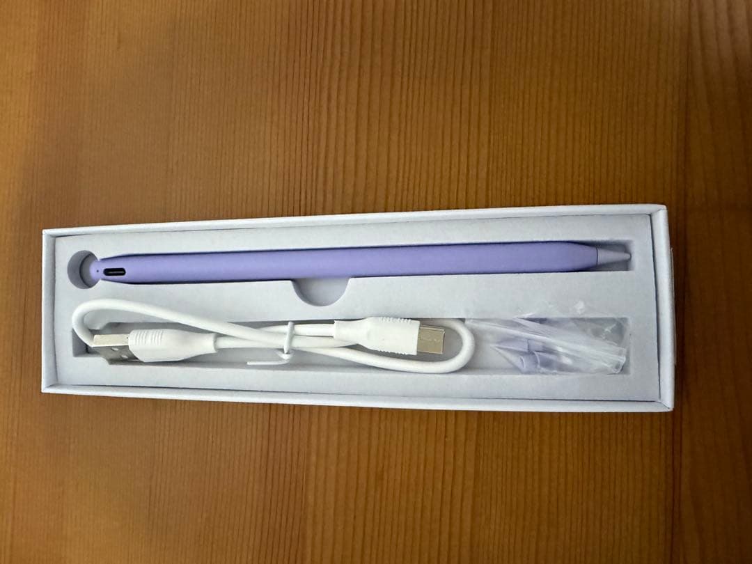 iPad mini6（スターライト）、ケース（ESR）、タッチペン付