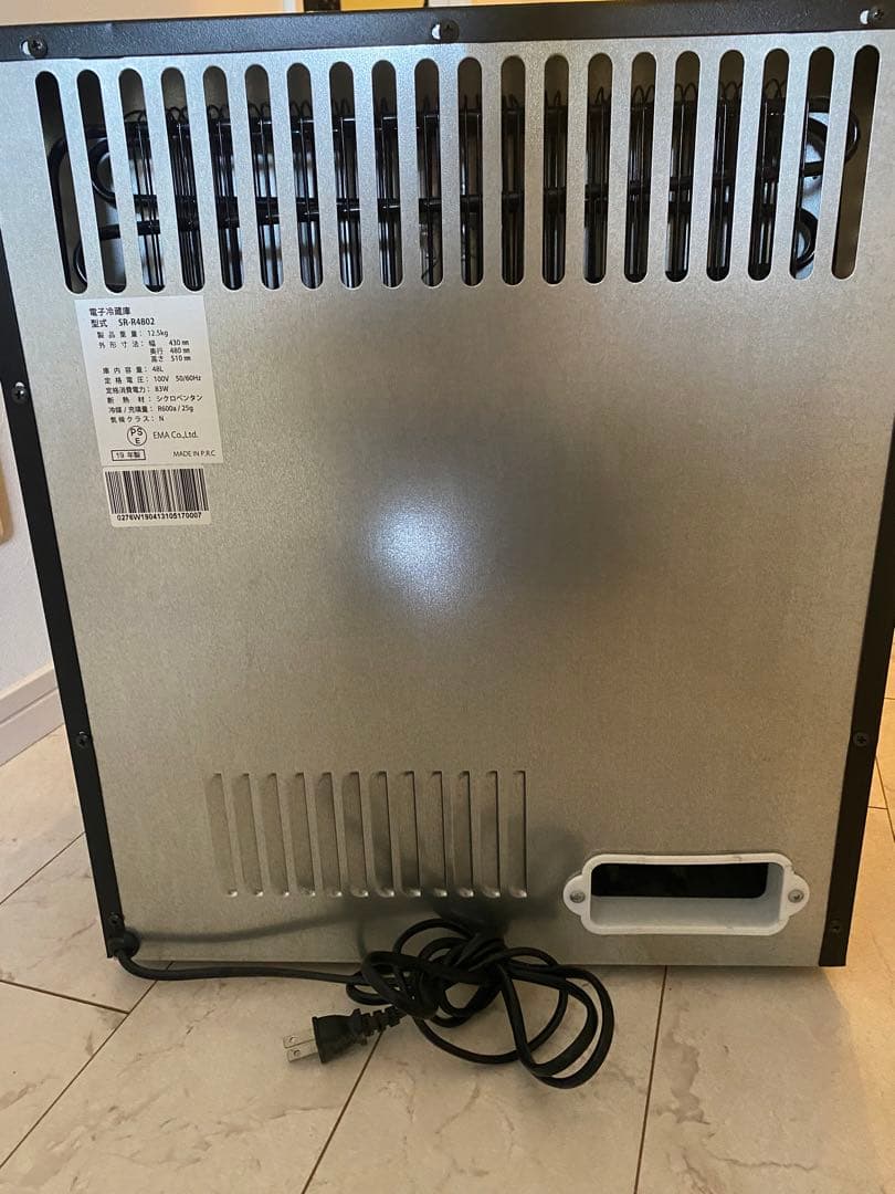 冷蔵庫 小型 48L ペルチェ方式 1ドア 右開き ブラック　美品