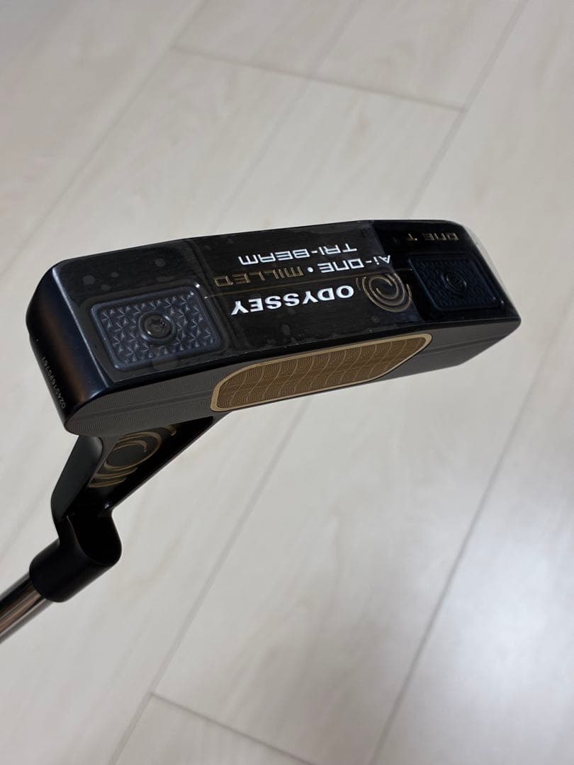 開封のみ)オデッセイai one milled one tri-beam パター