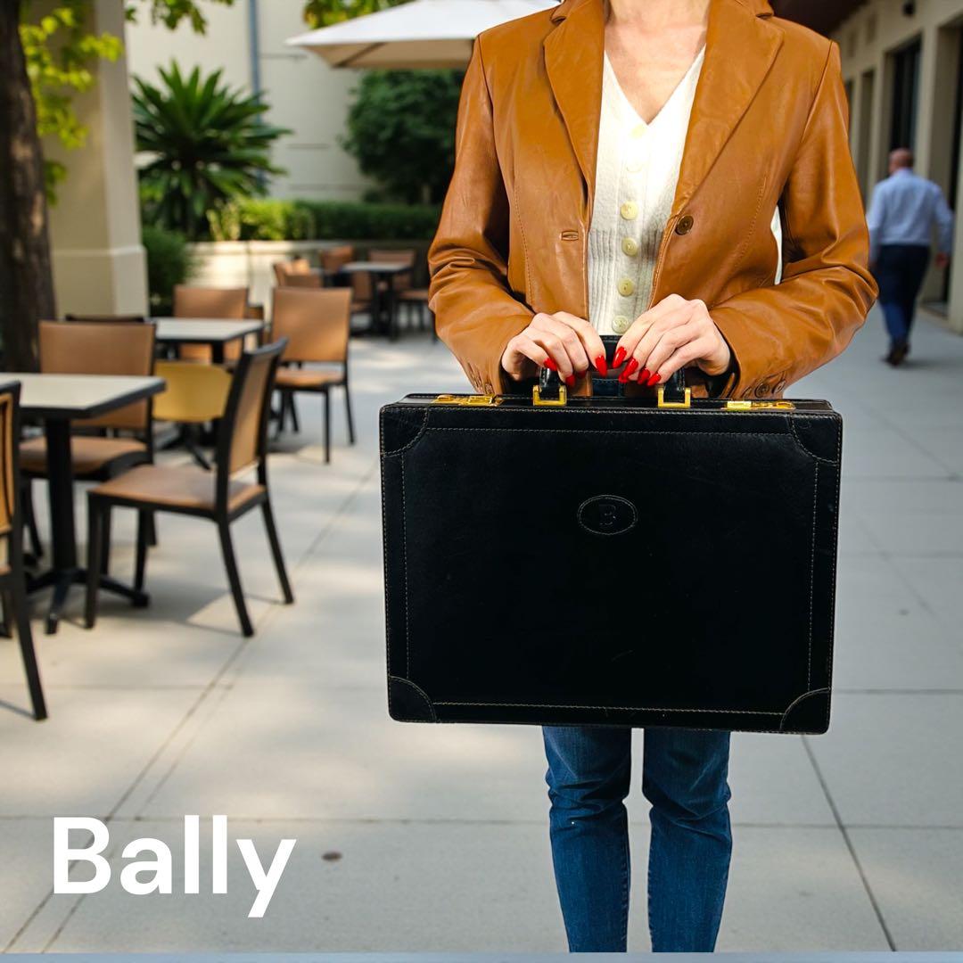 Bally バリー　レザー アタッシュケース　ヴィンテージ　ブラック