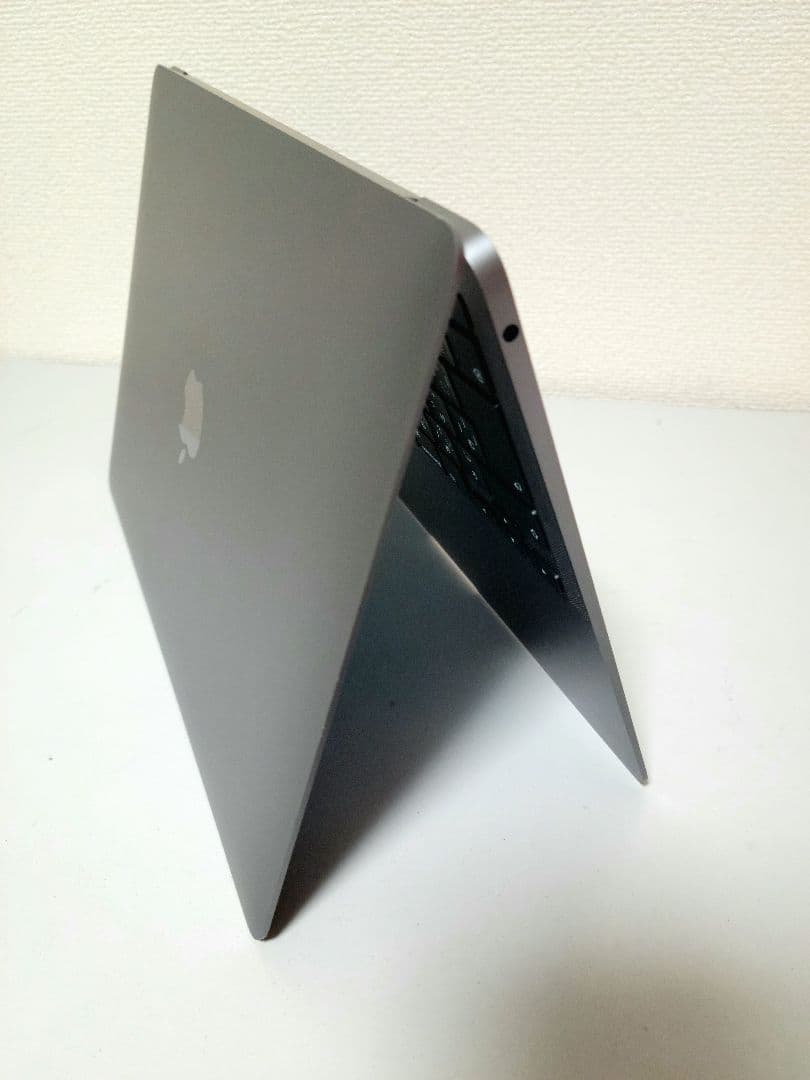 美品　Macbook Air 2020 i7/16GB/512SSD 49回充電