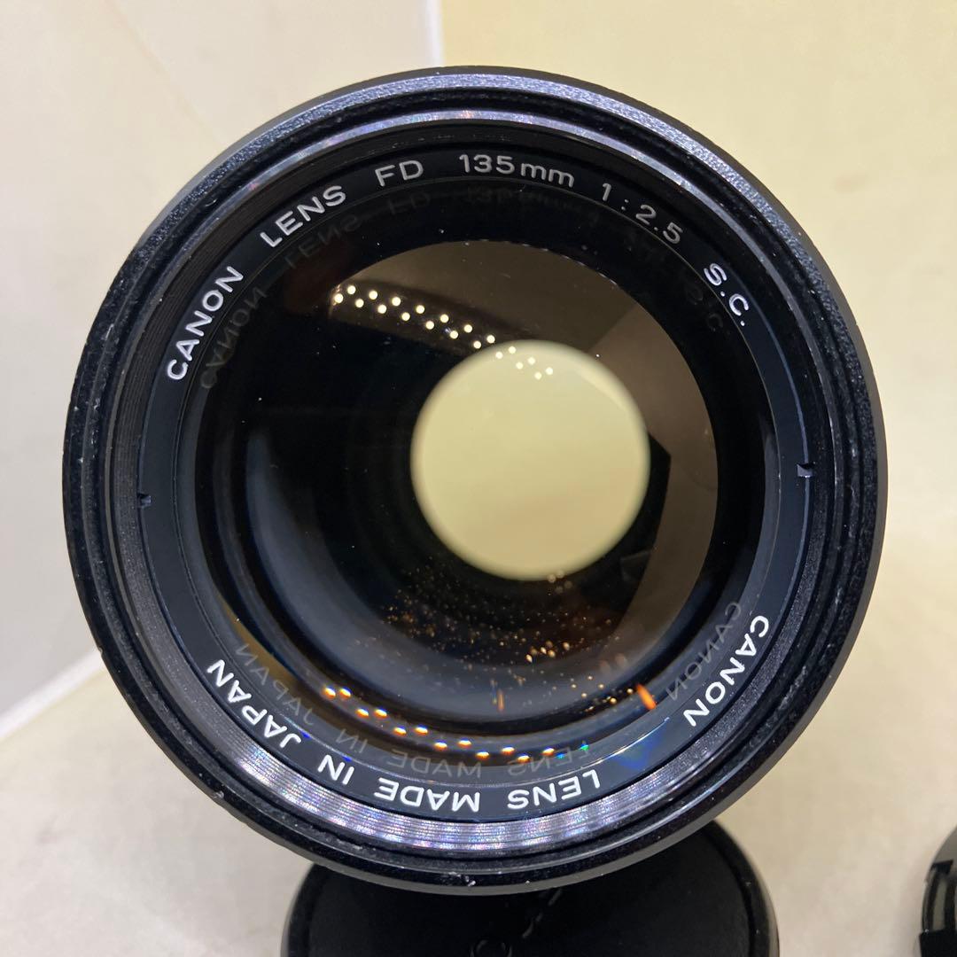Canon FD 135mm F2.5 S.C.オマケフィルター2個になります。