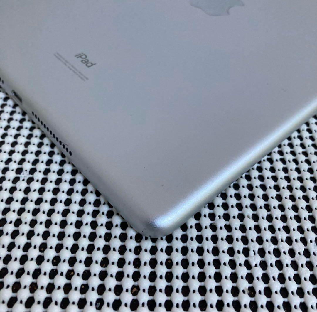 571【早い者勝ち】電池最良好☆iPad7 第7世代 128GB SIMフリー☆